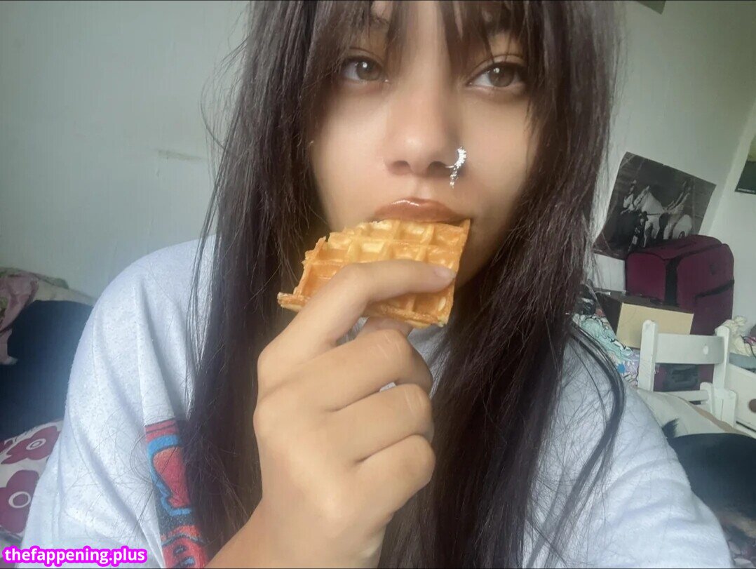 0.5sseraphim / 05Sseraphims Nagie OnlyFans Zdjęcie #1