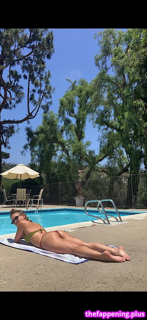1800.uwishbtch / motherinthehood Nude OnlyFans Photo #10