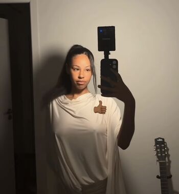 62_gyal