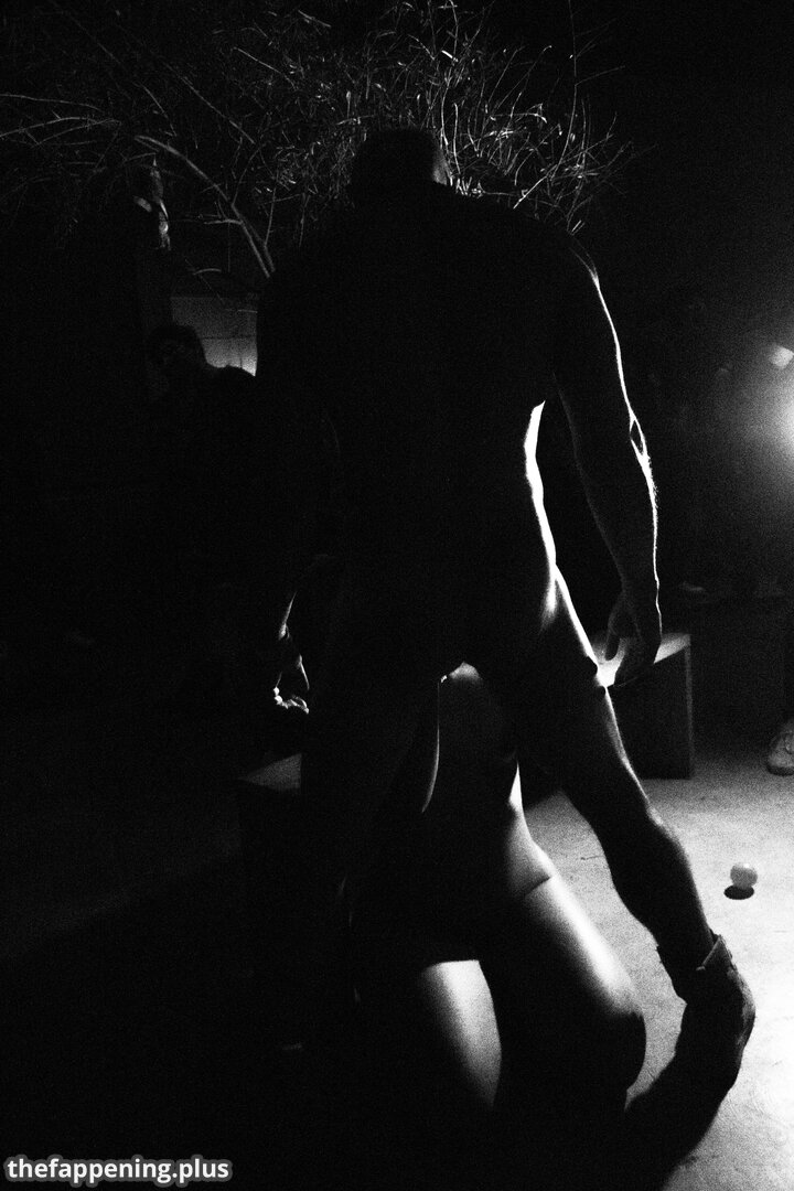 99WAREH0USE / 99WareHouse / cw / favicon.ico / https: Naakte OnlyFans Foto #42