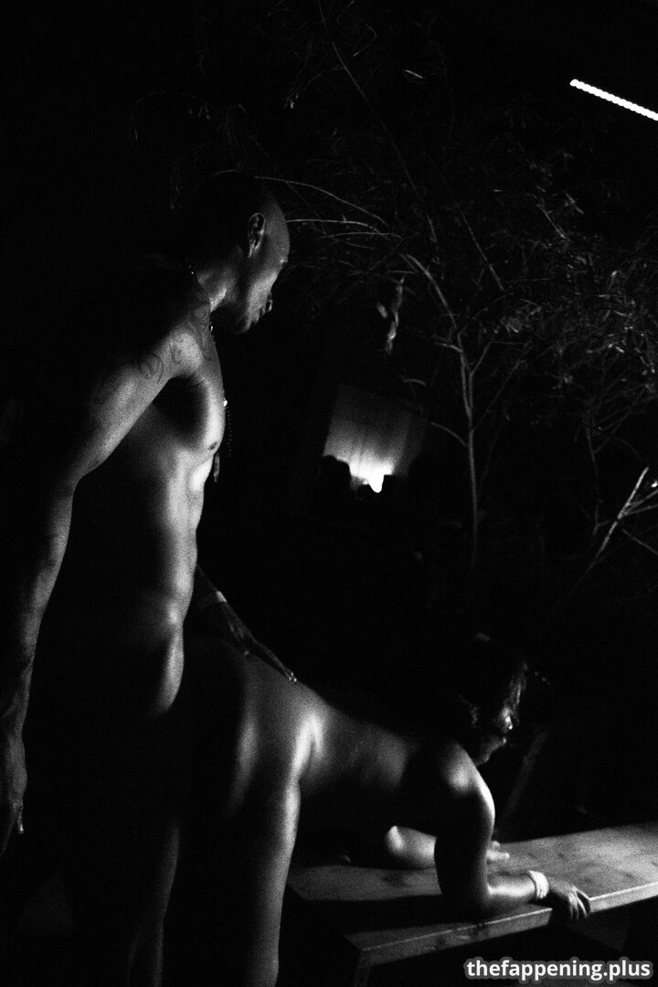 99WAREH0USE / 99WareHouse / cw / favicon.ico / https: Nahá OnlyFans fotografie #46