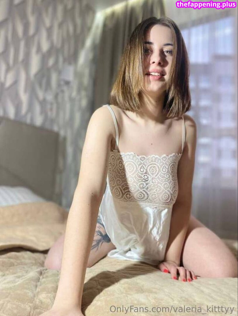_aaanastasiii / valeria_kitttyy Foto OnlyFans Nuda #3