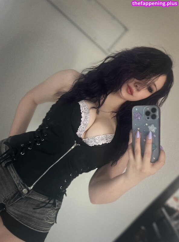aaebi / aaebiya / aebi / kittyhafu / nsfwaebi Foto OnlyFans Nuda #13