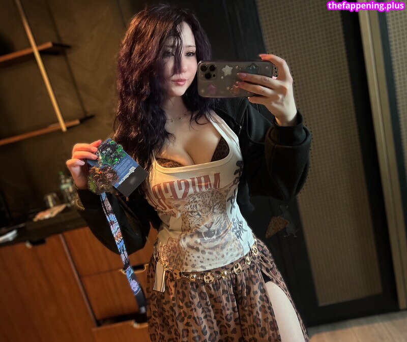 aaebi / aaebiya / aebi / kittyhafu / nsfwaebi Foto OnlyFans Nua #24