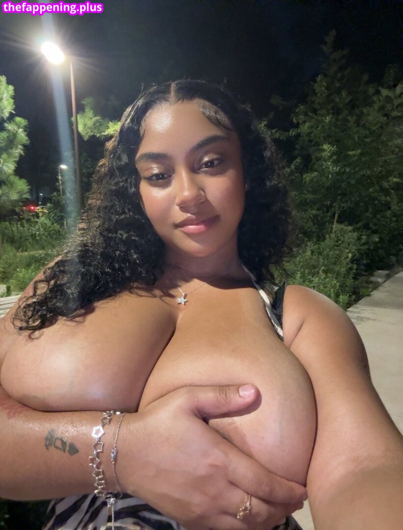 Aaliyah Jasmyn नग्न OnlyFans फोटो #1