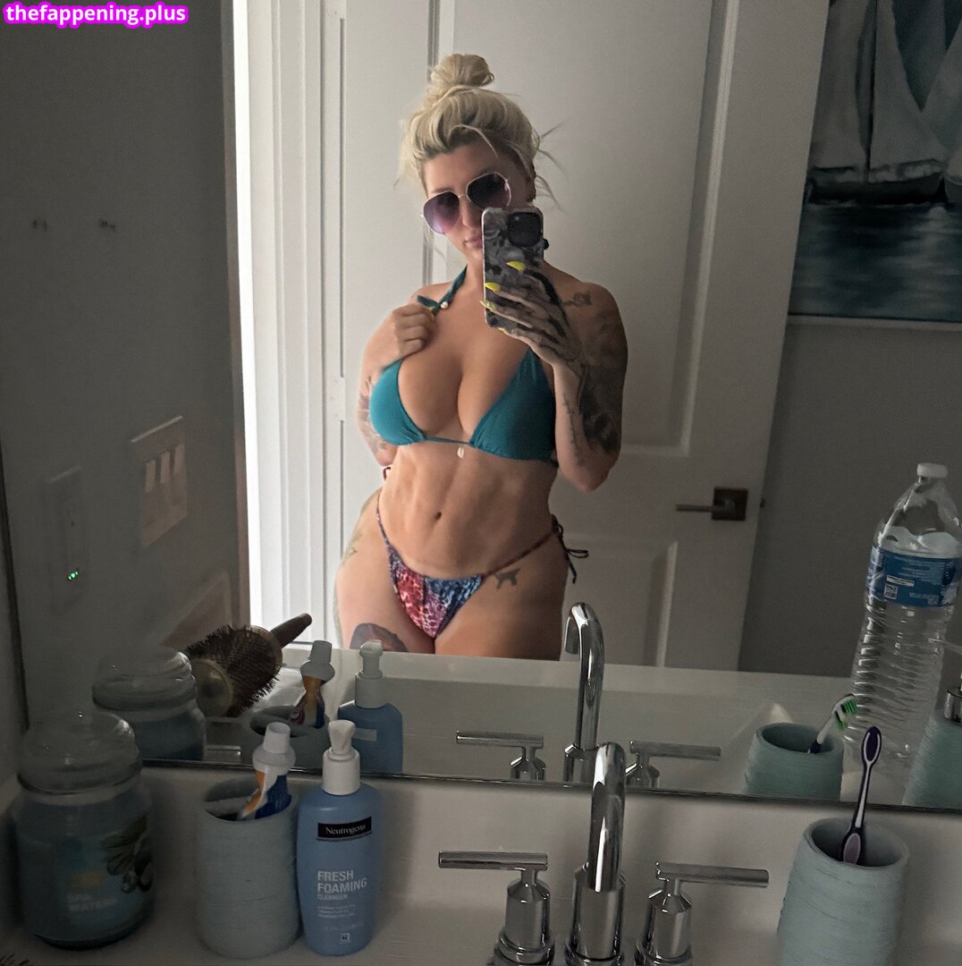 aaliyah_maserati / aaliyahmaserati / https: Nahá OnlyFans fotografie #15