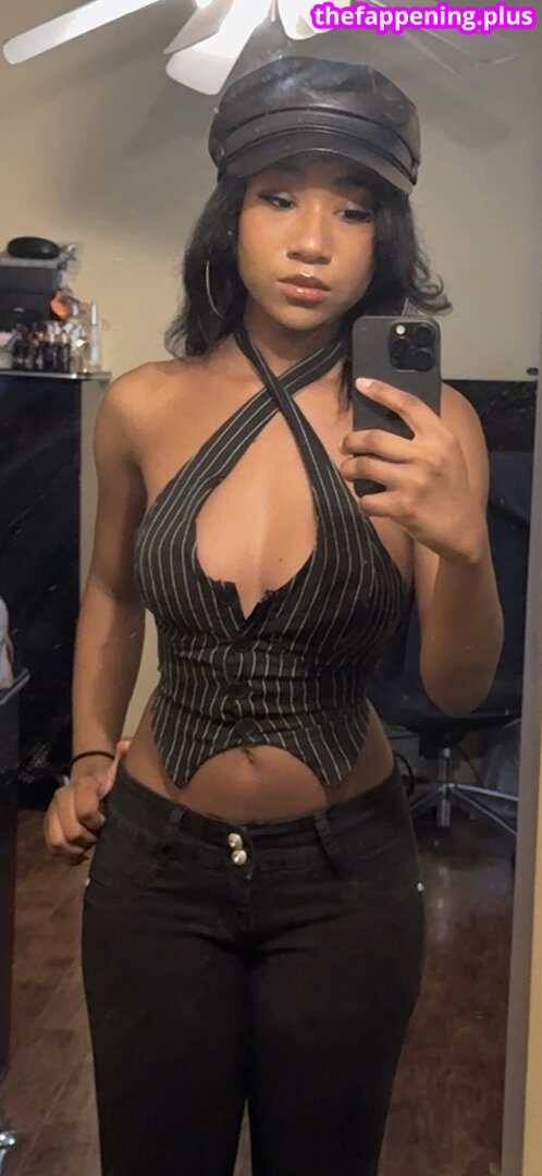 Jayla / aaliyahvoodoo / https: / prettyprincesslala / sanguinestarzz Fotografie OnlyFans Dezbrăcată #25