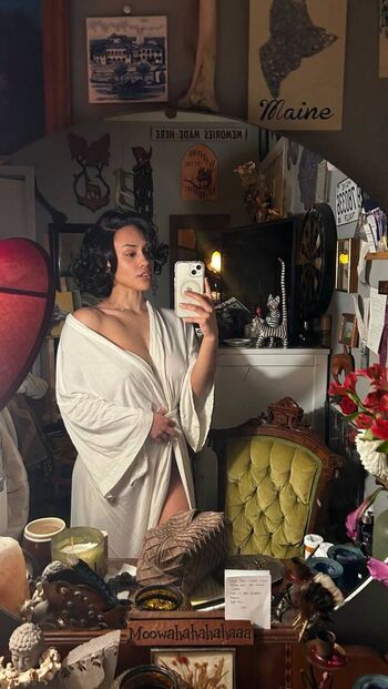 Leaked Aaliyeezy private photo viral onlyfans