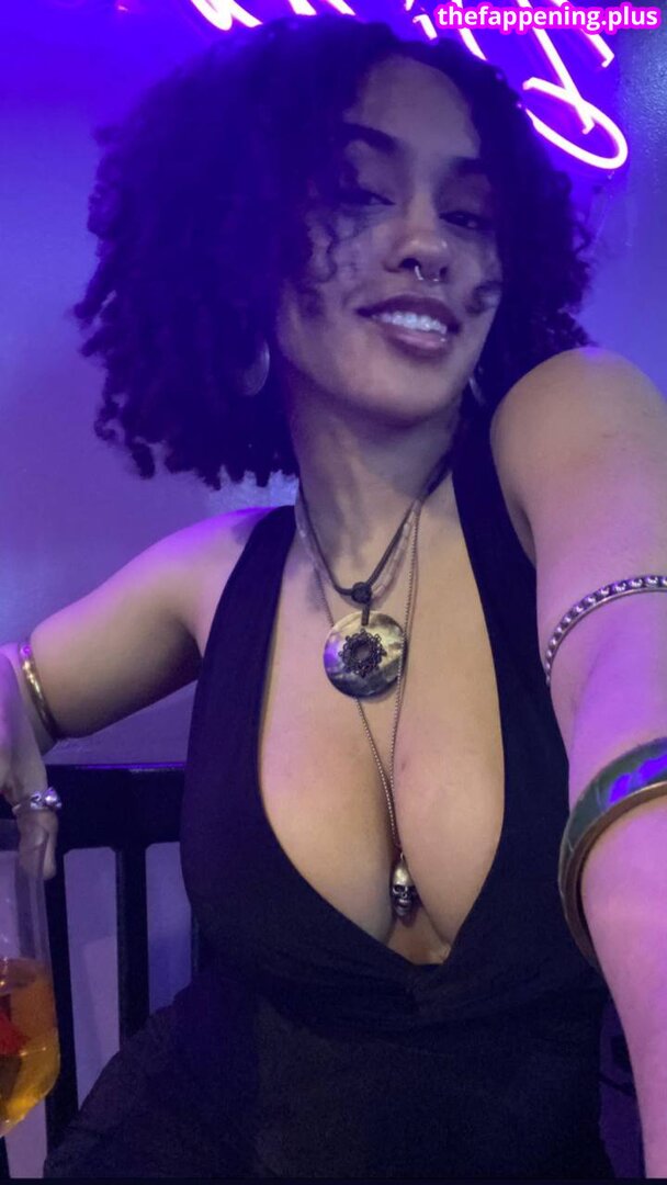 Aaliyeezy / theallierae Naakte OnlyFans Foto #404