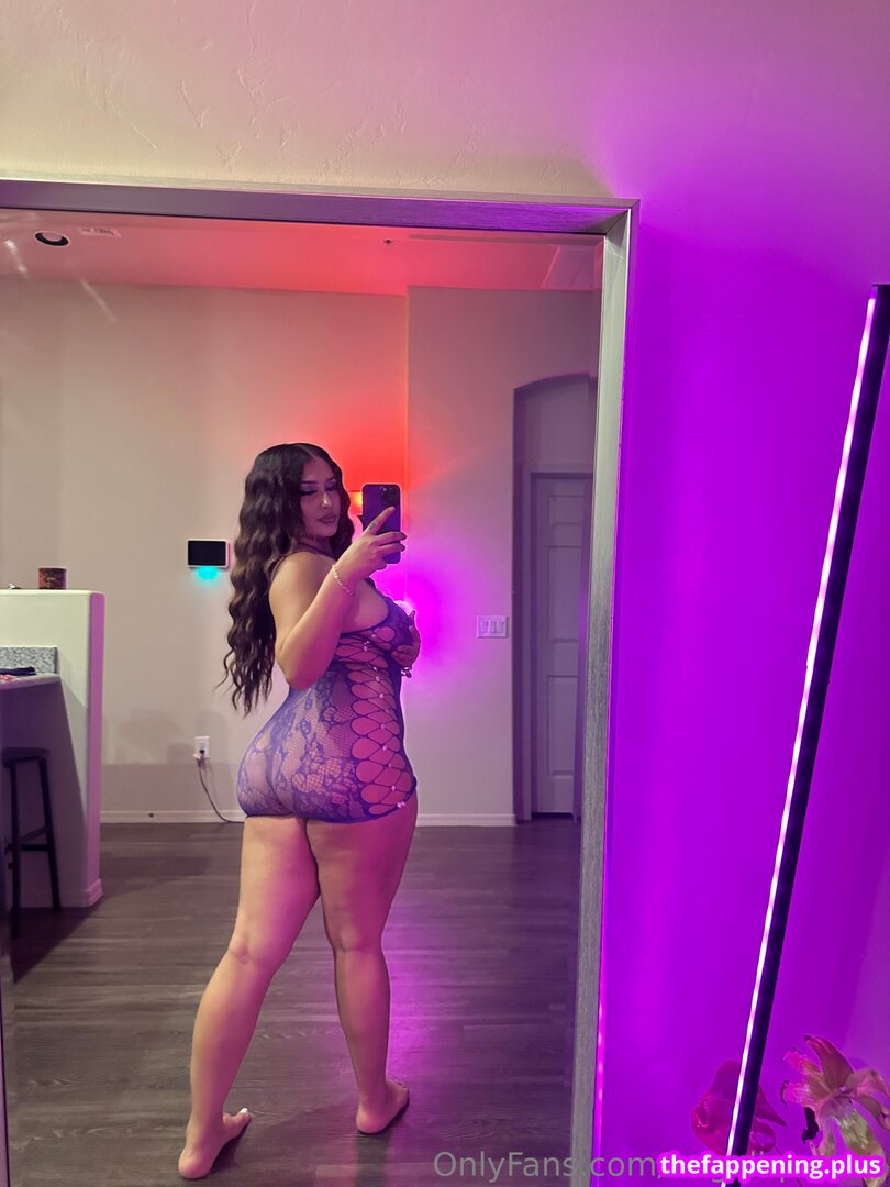 aangelique__ / nevaehramirez_6 Naakte OnlyFans Foto #7