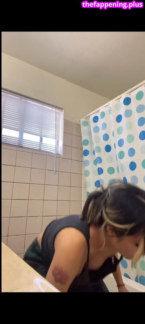 aanggiee / angiebangiie / issaanggiee Çıplak OnlyFans Fotoğrafı #3