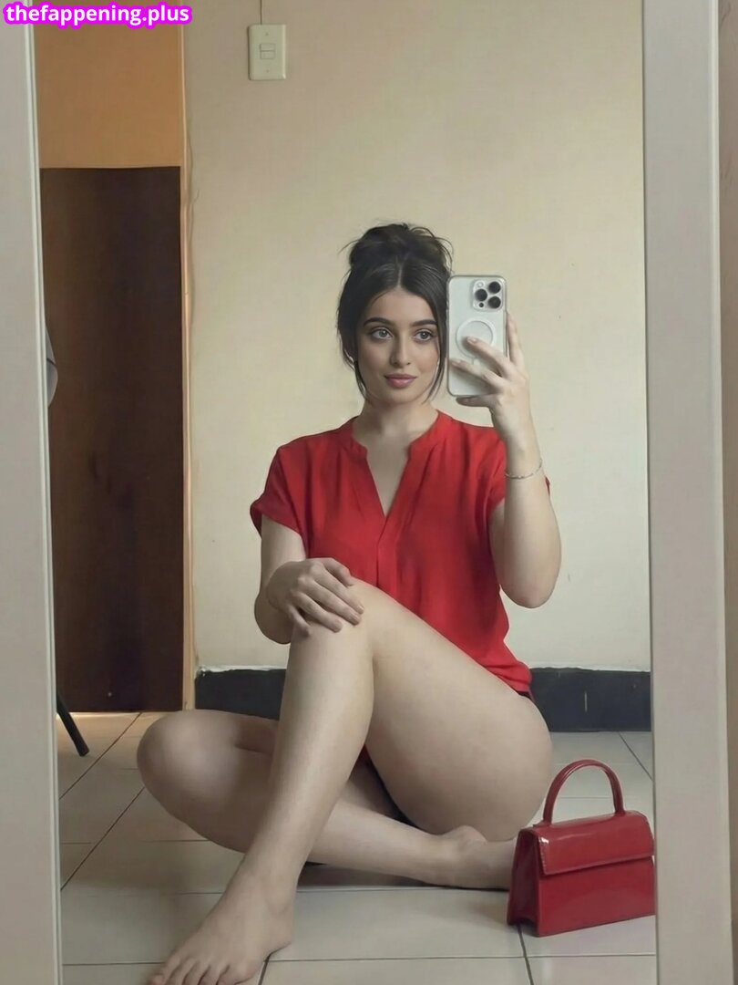 aaniasharmaa / https: Фото обнажённых OnlyFans #1