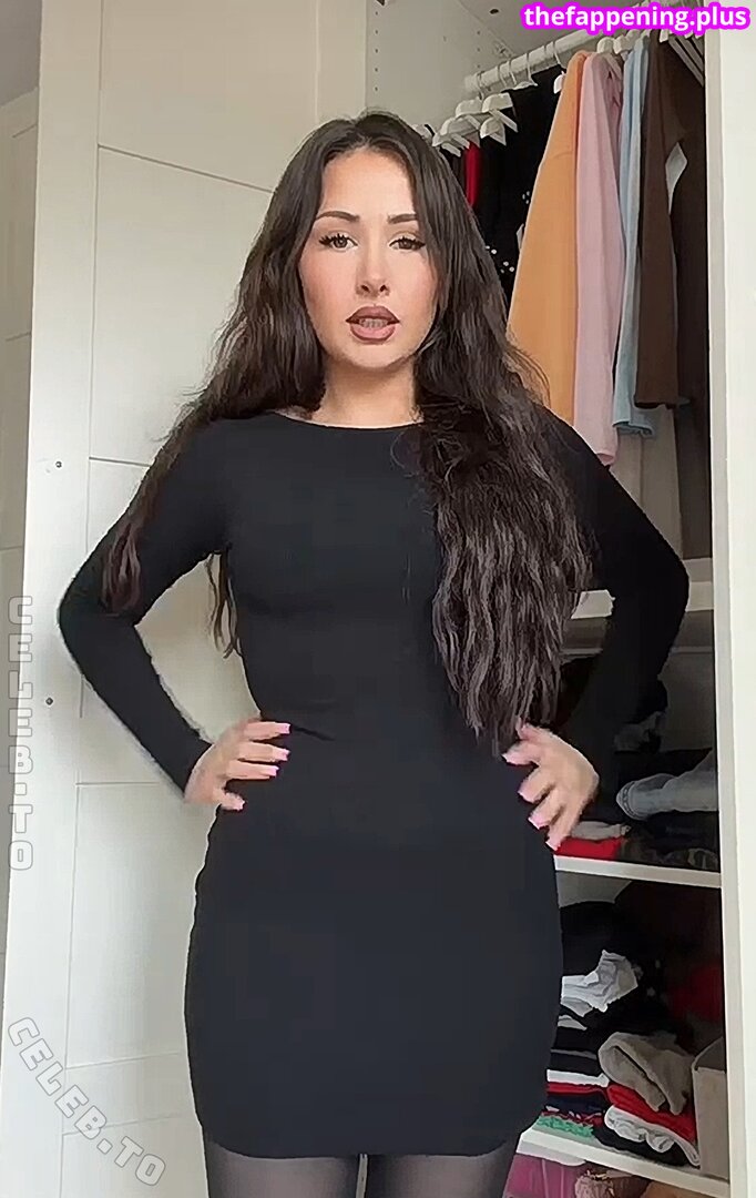 Aanys / aanyskh Nude OnlyFans Photo #11