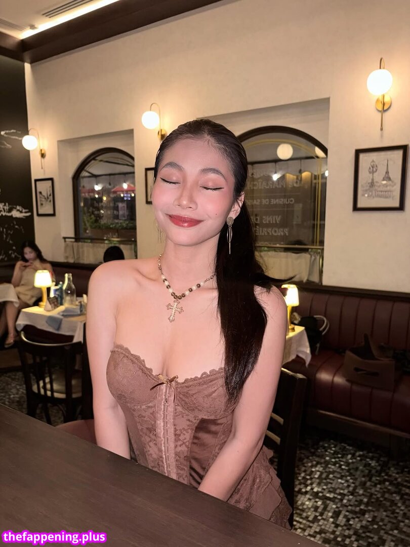 Saipetch B. / aaomhelloo Foto OnlyFans Desnuda #108