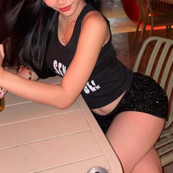 Leaked Aaomhelloo page private photo viral onlyfans