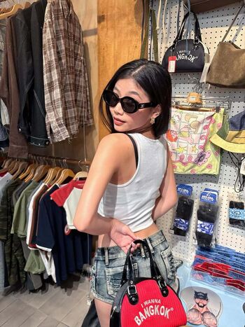 Leaked Aaomhelloo private photo viral onlyfans