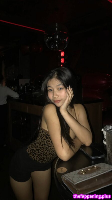 Saipetch B. / aaomhelloo Çıplak OnlyFans Fotoğrafı #303