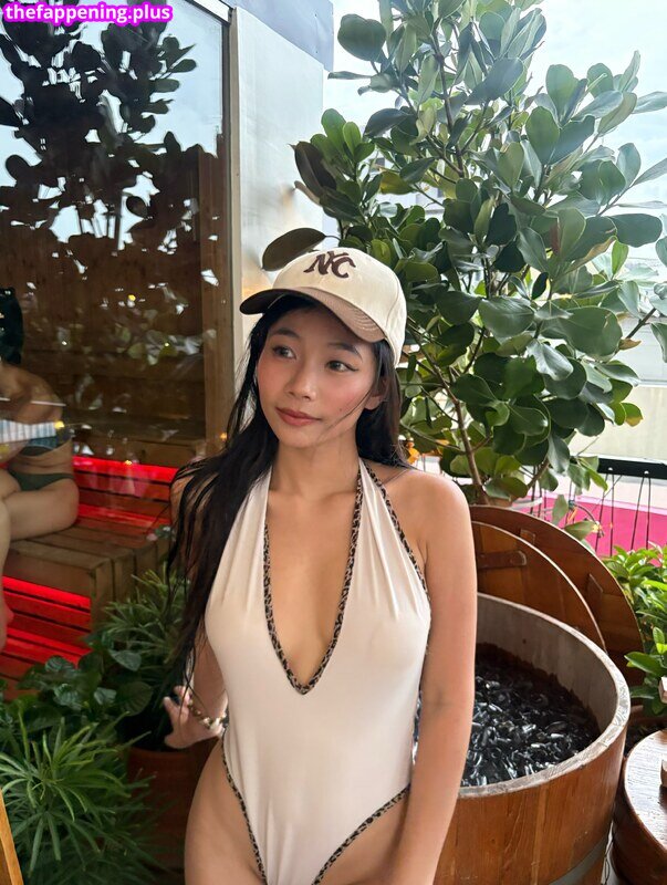 Saipetch B. / aaomhelloo Nude OnlyFans Photo #408