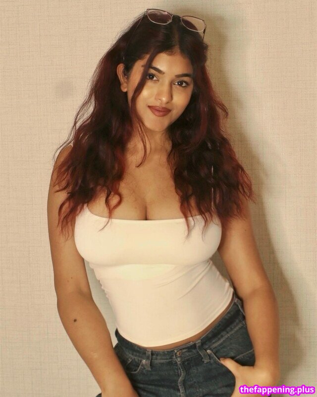 Aashiyayaya / thefuzzyaya Fotografie OnlyFans Dezbrăcată #7