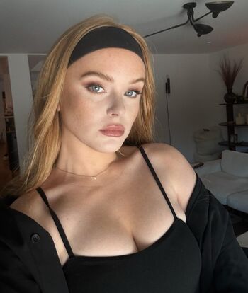 Leaked Abigail cowen private photo viral onlyfans