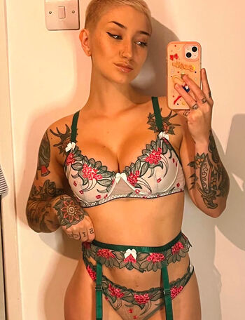 Acacia Wilde