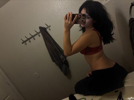 Leaked Aconitumlilah private photo viral onlyfans