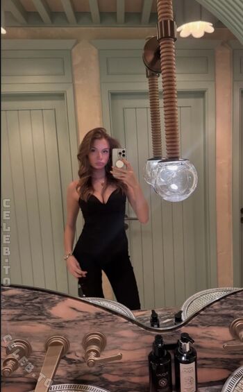 Leaked Actuallyyhelen private photo viral onlyfans