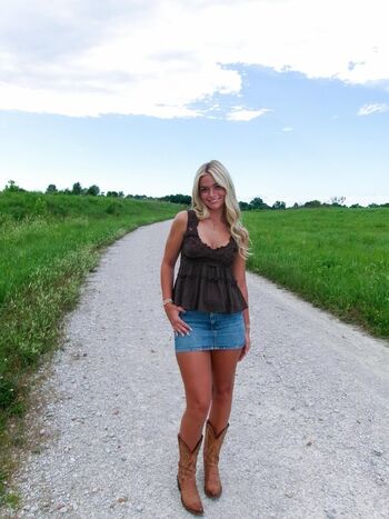 addie_gloria