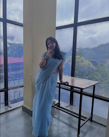 Aditi bhandari
