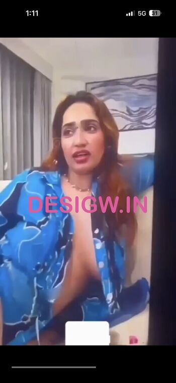 Leaked Aditimistry private photo viral onlyfans
