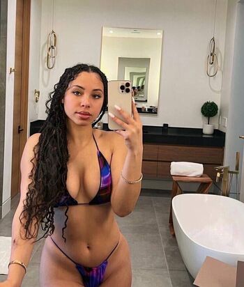 adri_nicolee