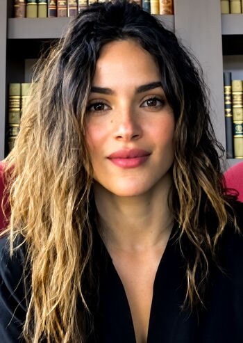 Adria Arjona