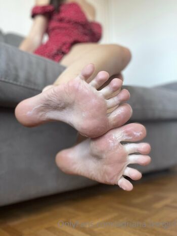 adriana.feetgirl