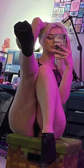Leaked Adrianah lee private photo viral onlyfans