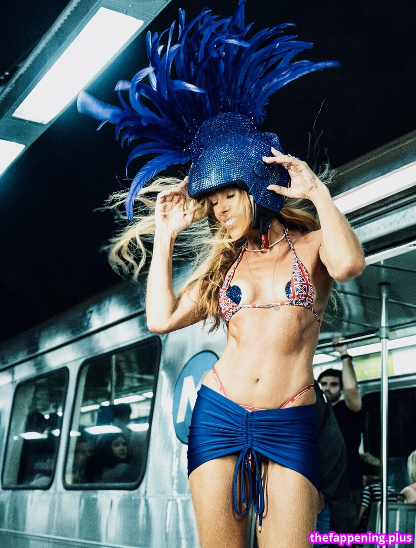 Adriane Galisteu / galisteuoficial नग्न OnlyFans फोटो #292