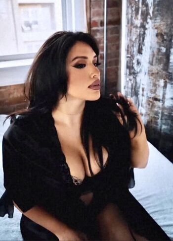 Leaked Adriannaledesma private photo viral onlyfans