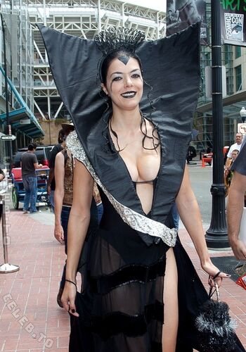 Adrianne Curry