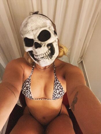 Leaked Adrielly santos private photo viral onlyfans