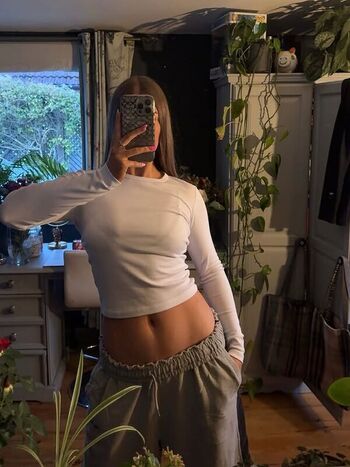 Leaked Aechisholm private photo viral onlyfans