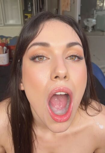 AI Generated Celebrity Nudes