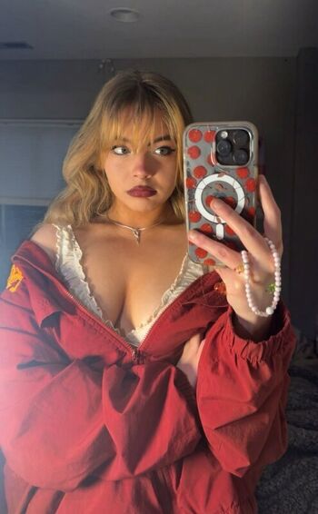 Leaked Aiiygatorz page private photo viral onlyfans