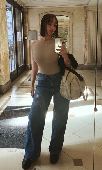Leaked Alexa pearl / private photo viral onlyfans