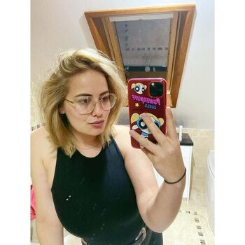 Leaked Aisling norman private photo viral onlyfans