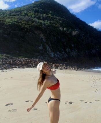 Aiva Pinches