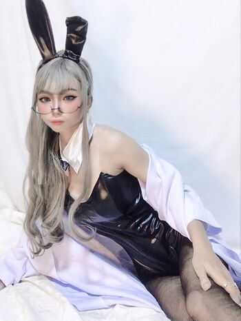 Akari_Cos