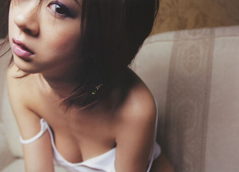 aki hoshino