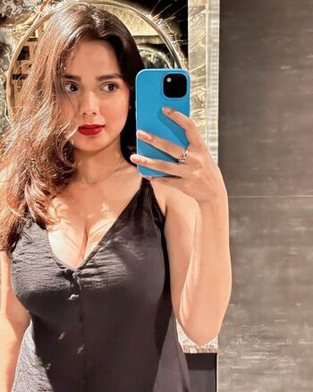 Leaked Akriti bajpai private photo viral onlyfans