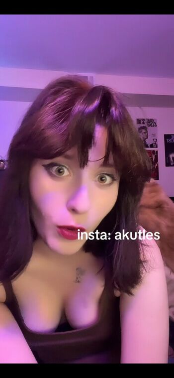 Akutles