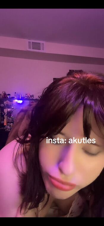Akutles