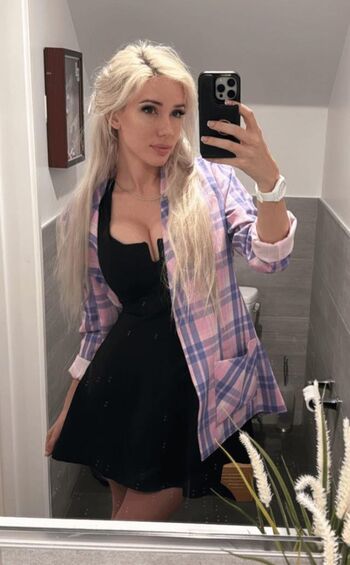 Leaked Alanah pearce page private photo viral onlyfans